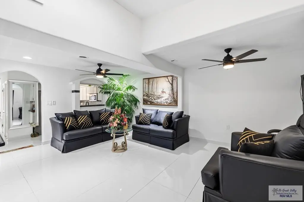 3744 Boca Chica Blvd. #100 B, Brownsville, TX 78521 - #1