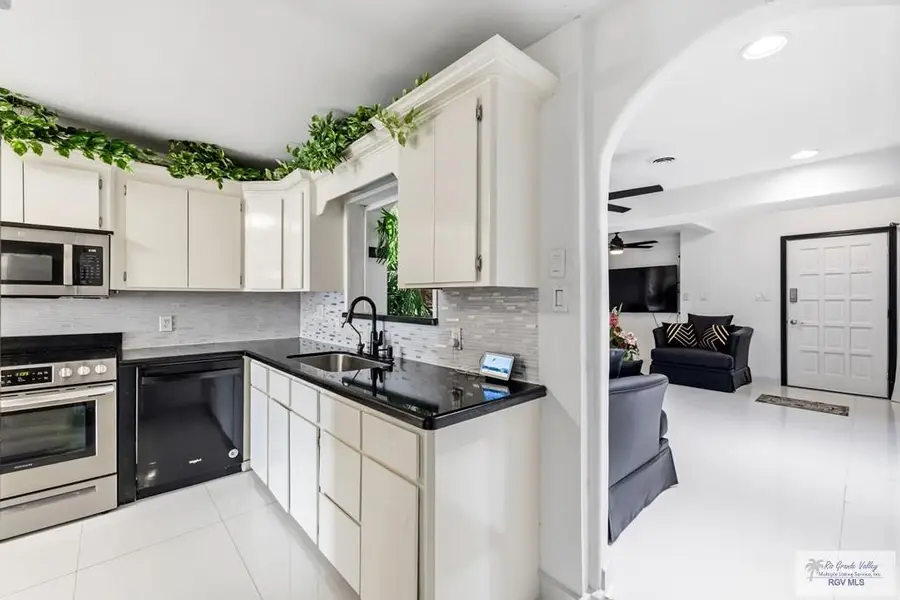 3744 Boca Chica Blvd. #100 B, Brownsville, TX 78521 - #3