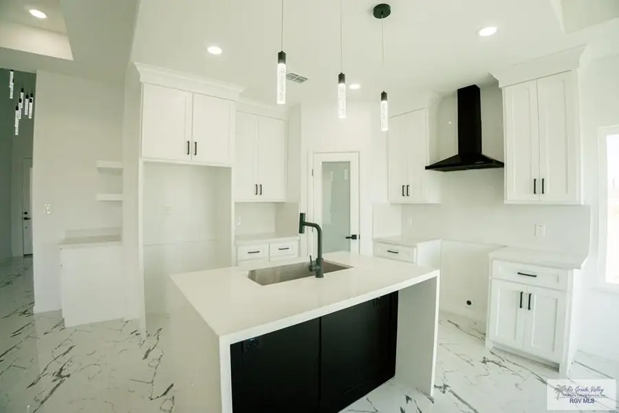 810 Olivia Dr #LOT 3, Mercedes, TX 78570 - #2