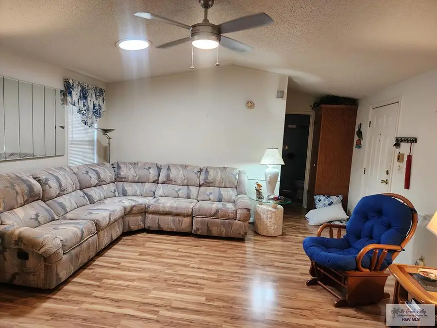 77 Pocahontas Dr., Harlingen, TX 78552 - #2