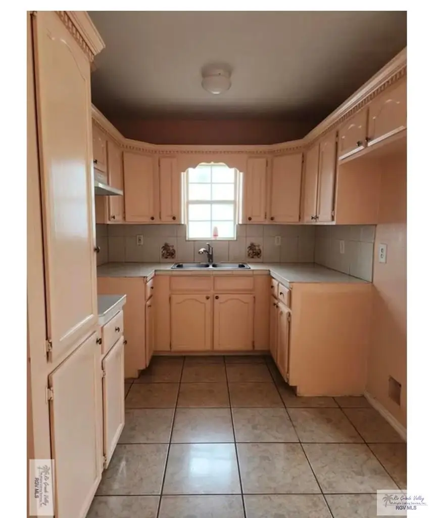 1803 Turqueza Dr., Brownsville, TX 78521 - #3
