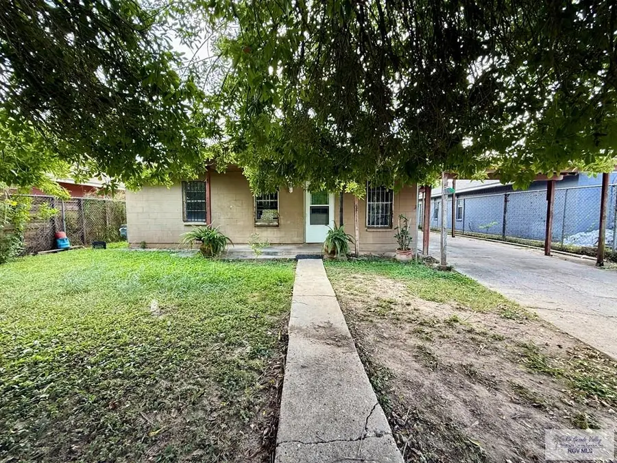 1934 Oasis Dr, Brownsville, TX 78521 - #2