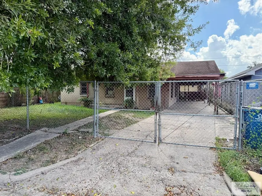 1934 Oasis Dr, Brownsville, TX 78521 - #3