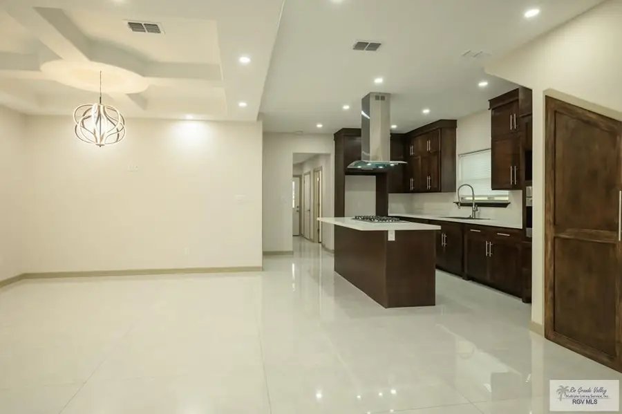 1442 Mckinley St, Brownsville, TX 78521 - #3