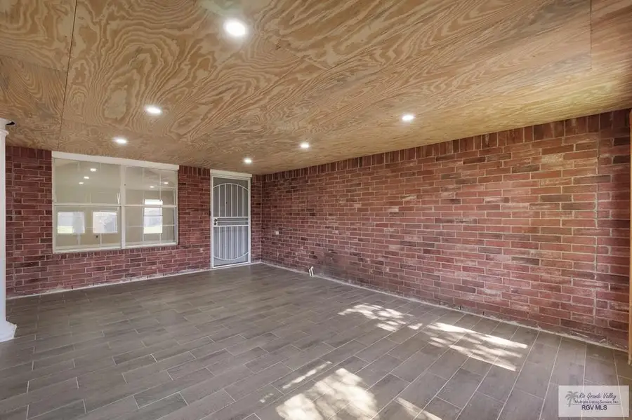 3201 Hapner Ave., Harlingen, TX 78550 - #3