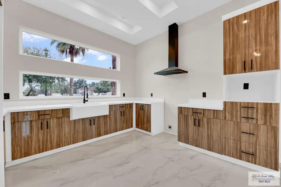 3330 Calle Bolivia, Brownsville, TX 78521 - #2