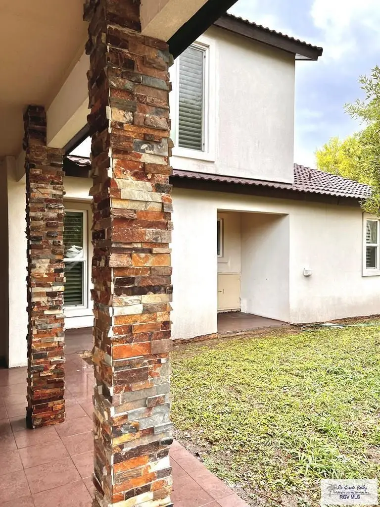 108 Avenida Morelos, Rancho Viejo, TX 78575 - #2