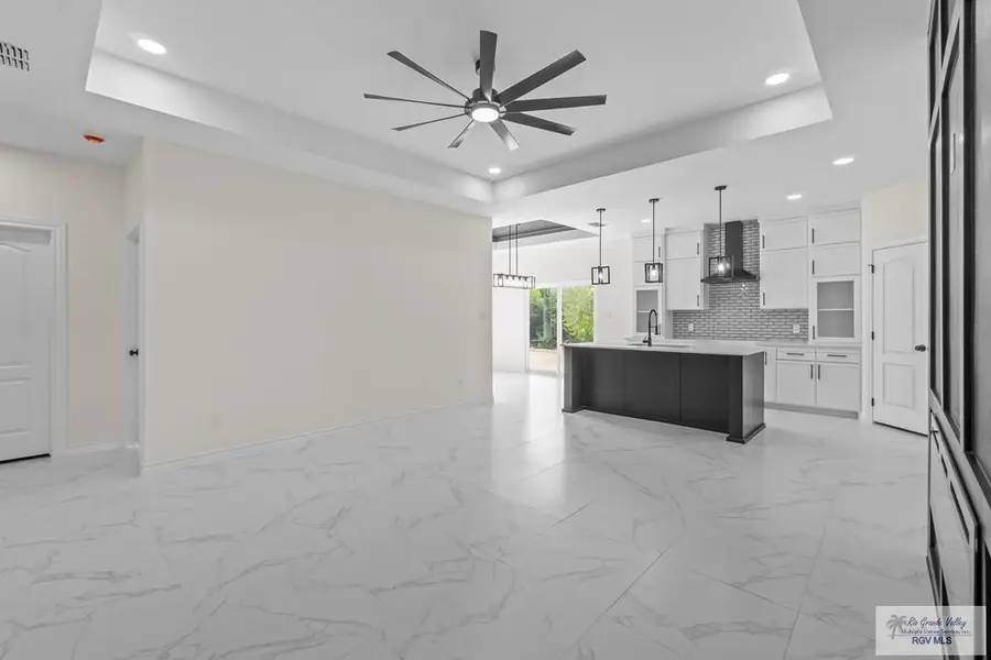 1056 Oro Blanco Ave, Brownsville, TX 78521 - #3