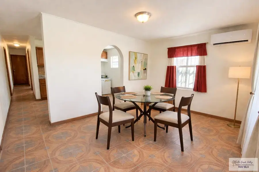 627 N Dakota Ave., Brownsville, TX 78521 - #2