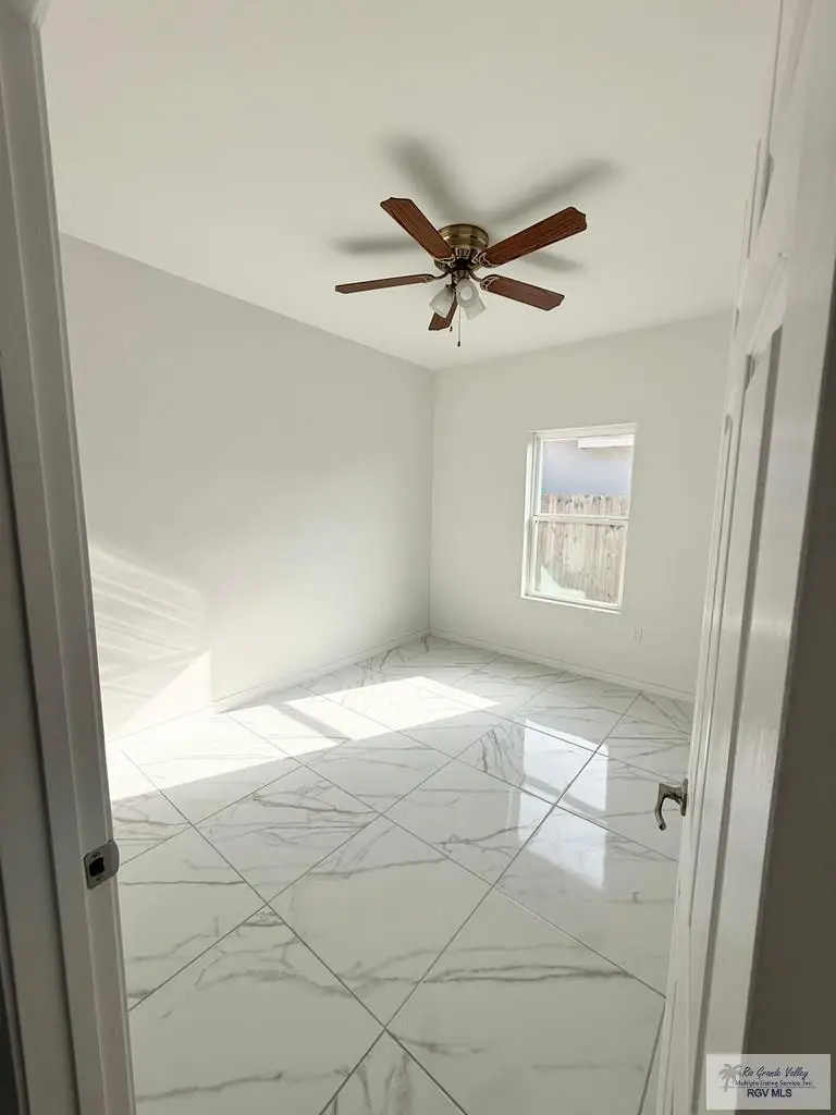 3233 Rocky Row Dr., Harlingen, TX 78550 - #3