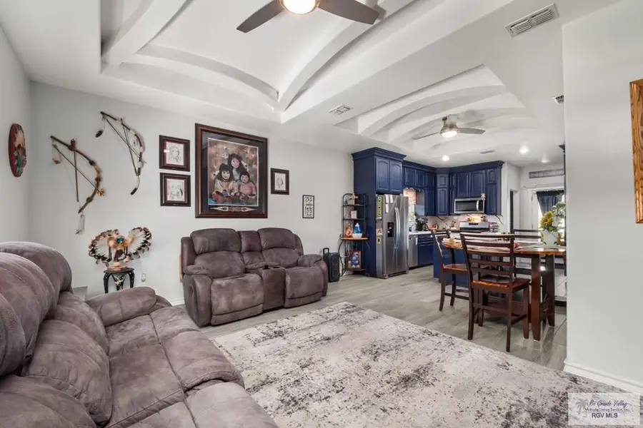 517 Independence Ave, San Benito, TX 78586 - #3