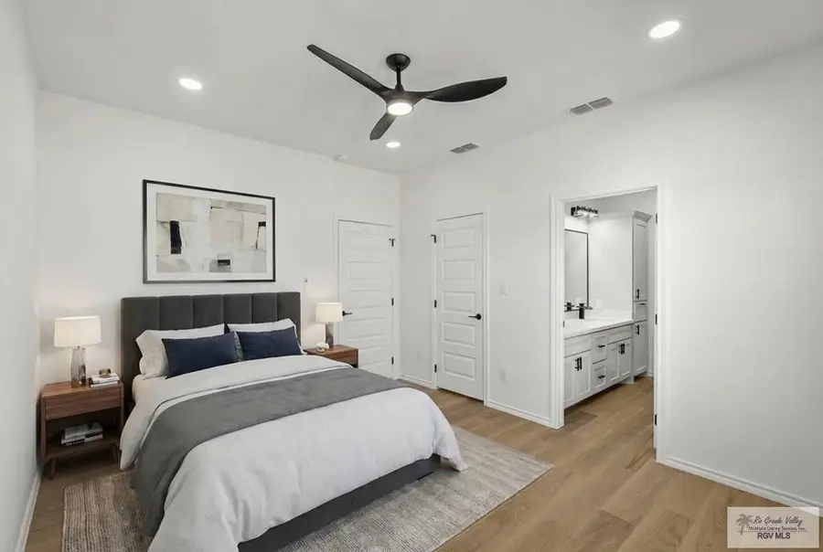 18043 Redwood St, Harlingen, TX 78552 - #3