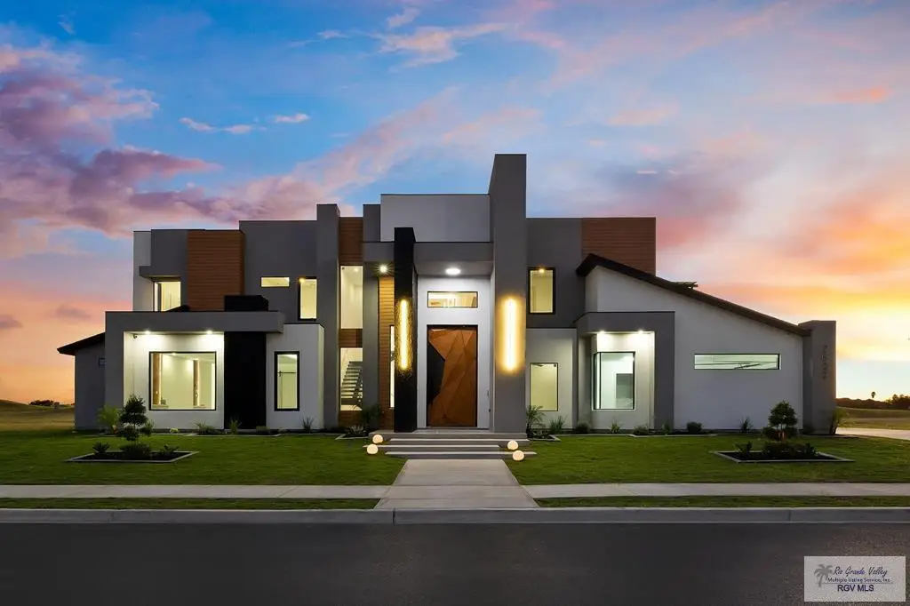 2632 E Guerlain Dr, Edinburg, TX 78542 - #1