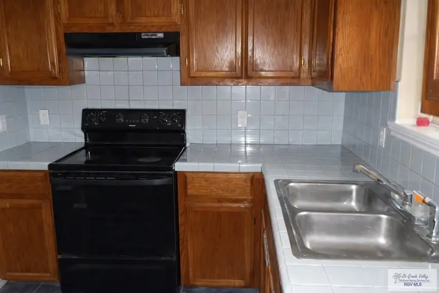 5111 Jovan Cir., Brownsville, TX 78521 - #2