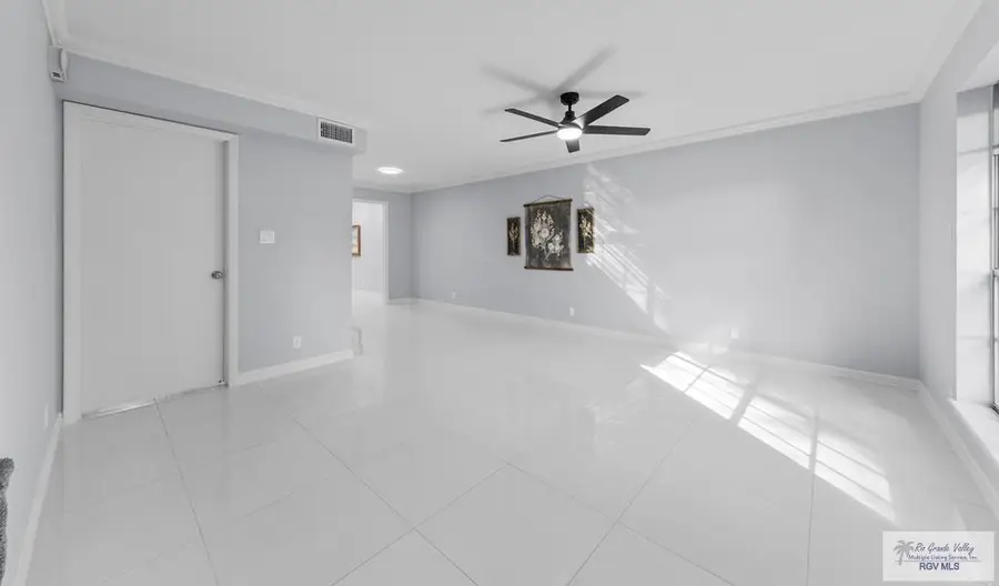 5613 El Camino Real, Harlingen, TX 78552 - #2