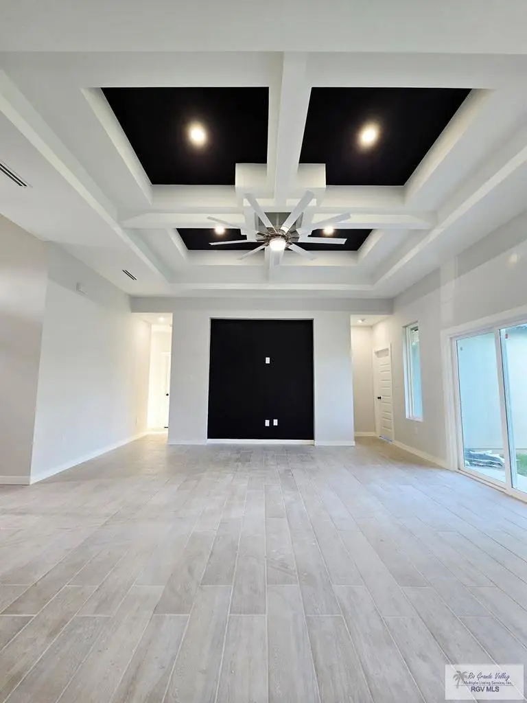 105 Republic Cir, San Benito, TX 78586 - #2