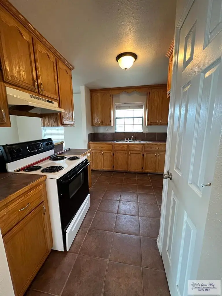 494 Ledesma, Raymondville, TX 78580 - #2