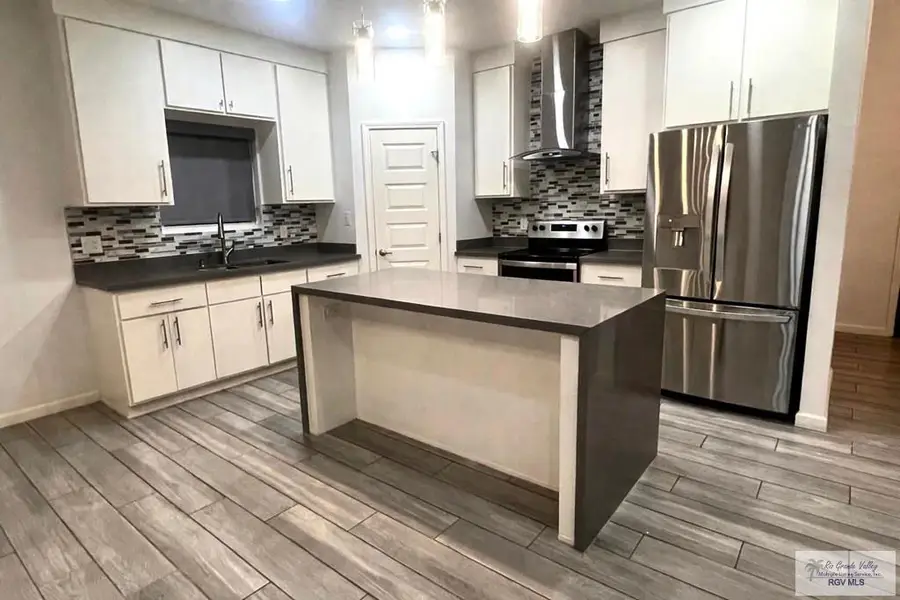 1852 Joaquin St, Brownsville, TX 78526 - #3