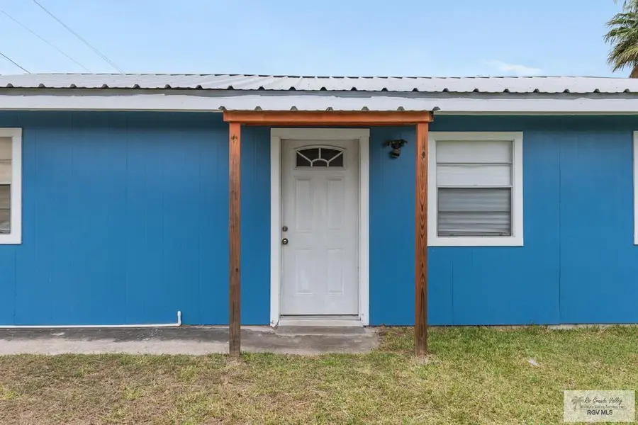 304 Bayshore Dr, Port Mansfield, TX 78598 - #3