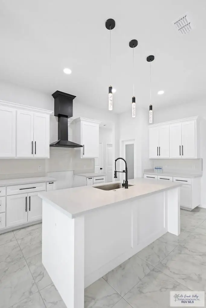 830 Beanka Dr, La Feria, TX 78559 - #3