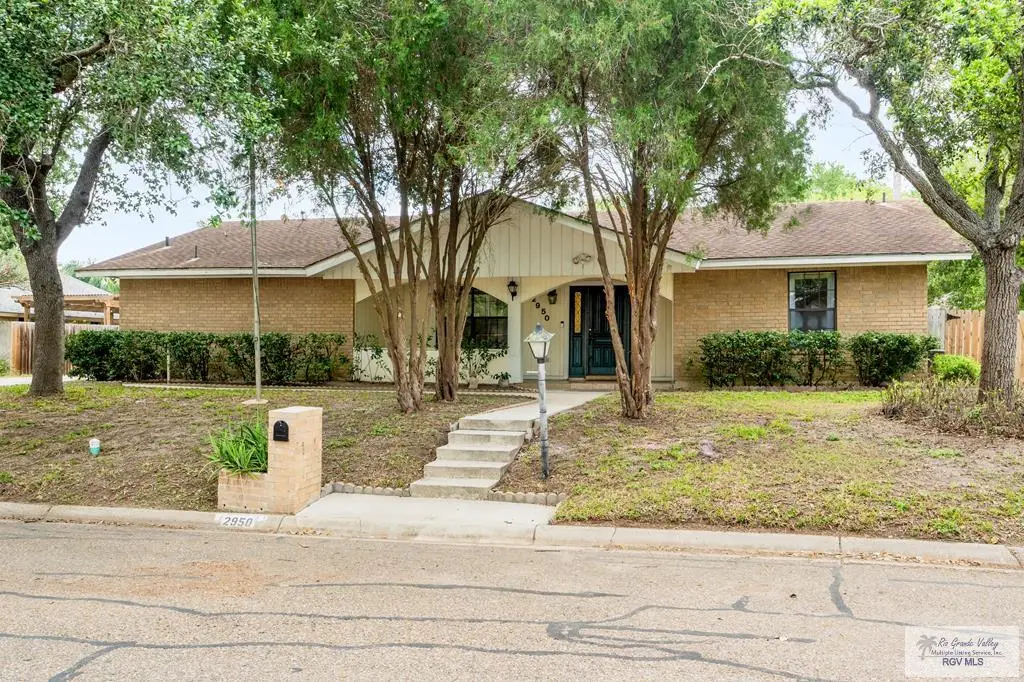 2950 Lazy Lake Dr, Harlingen, TX 78550 - #1