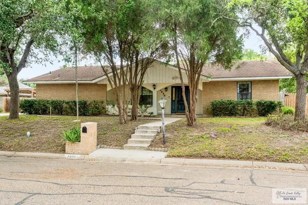 2950 Lazy Lake Dr, HARLINGEN, TX 78550