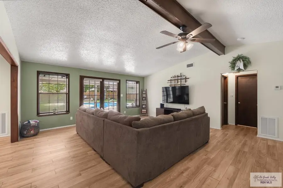 2950 Lazy Lake Dr, Harlingen, TX 78550 - #3