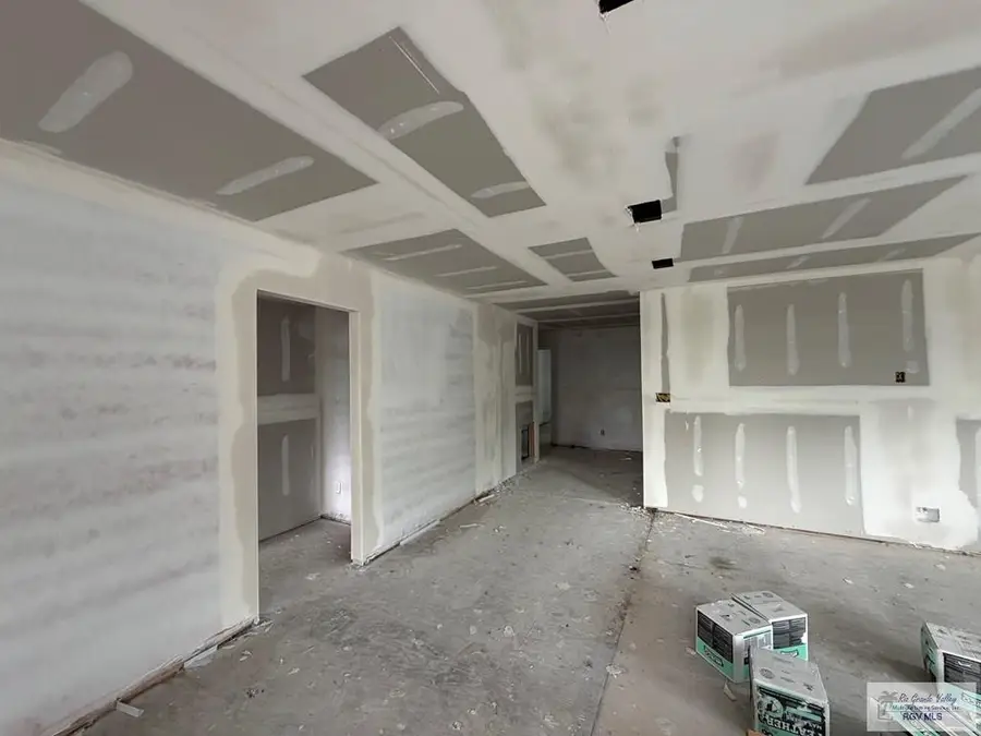 20652 Sid Jones Rd, Combes, TX 78552 - #2