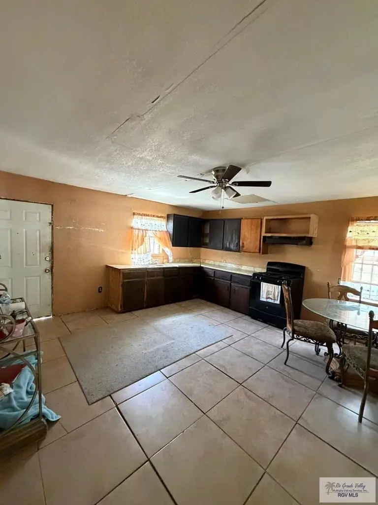 1284 Chilton St, Brownsville, TX 78521 - #3
