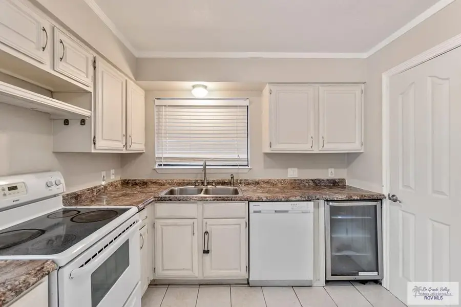 2503 El Dorado Ave., Rancho Viejo, TX 78575 - #2