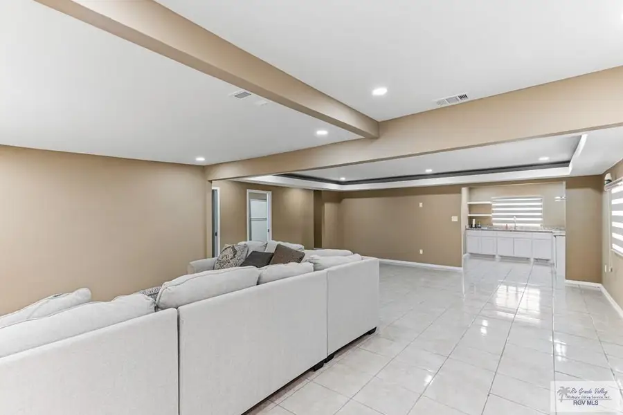 1020 Tamaulipas St, Weslaco, TX 78596 - #3