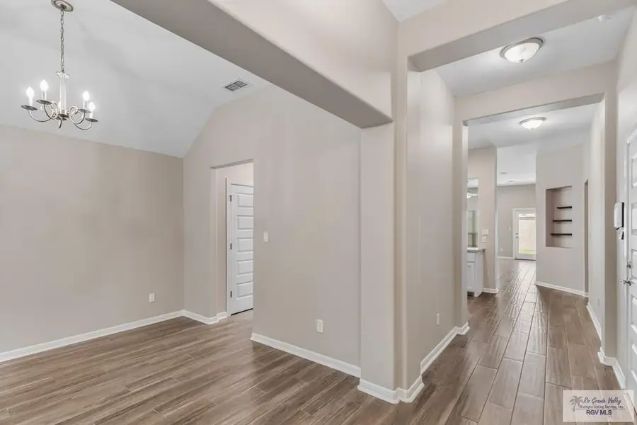 5512 River Rd., McAllen, TX 78504 - #2