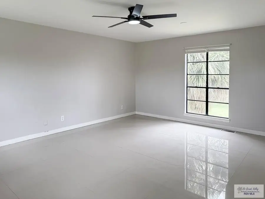 719 De Leon Ave., Rancho Viejo, TX 78575 - #2