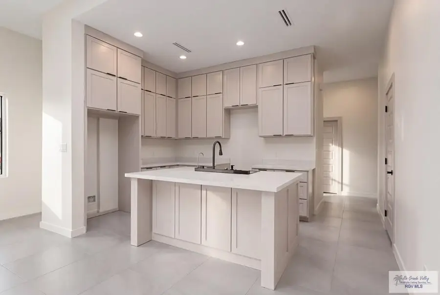 122 Orchid Dr., Los Fresnos, TX 78566 - #2