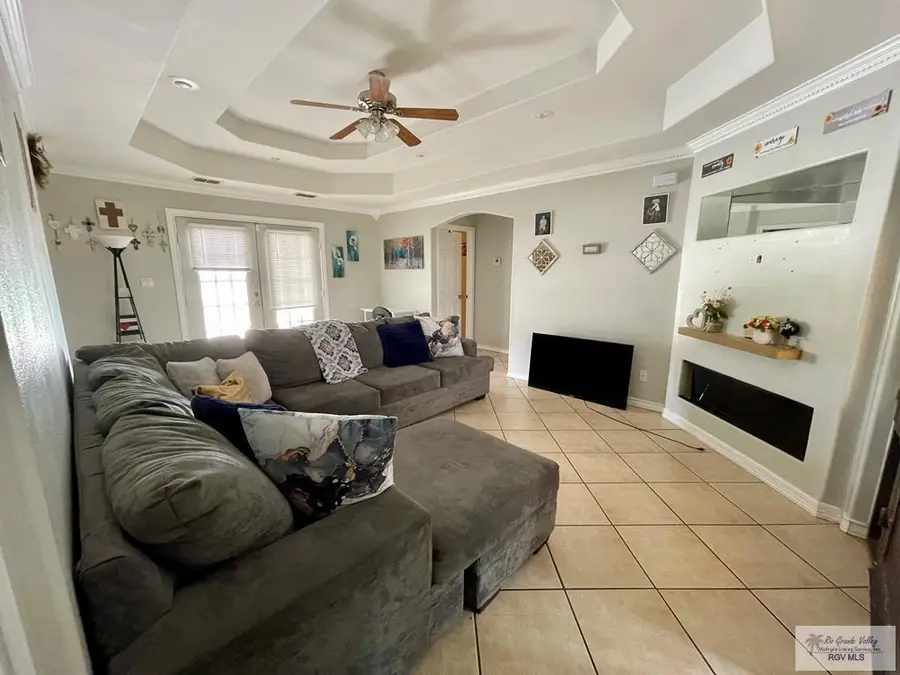 33078 Bluejay Cir., Los Fresnos, TX 78566 - #2