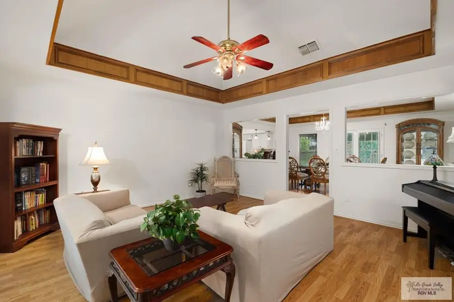 1627 Clarke St., Harlingen, TX 78586 - #3