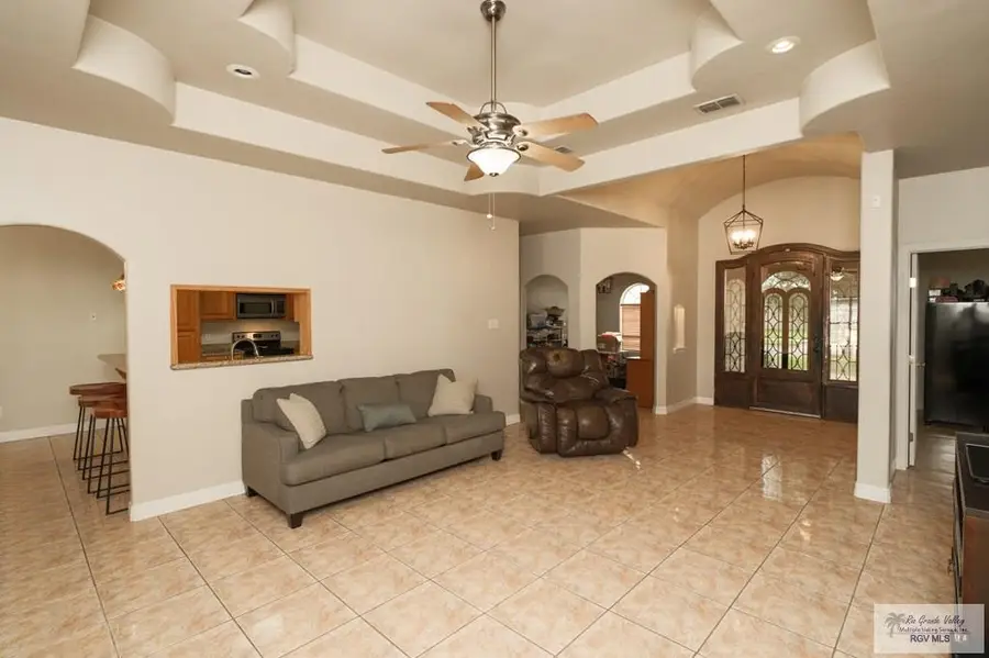 181 Village East Dr, Los Fresnos, TX 78566 - #3