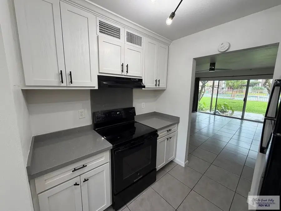401 Boca Chica Blvd. #305, Brownsville, TX 78520 - #3