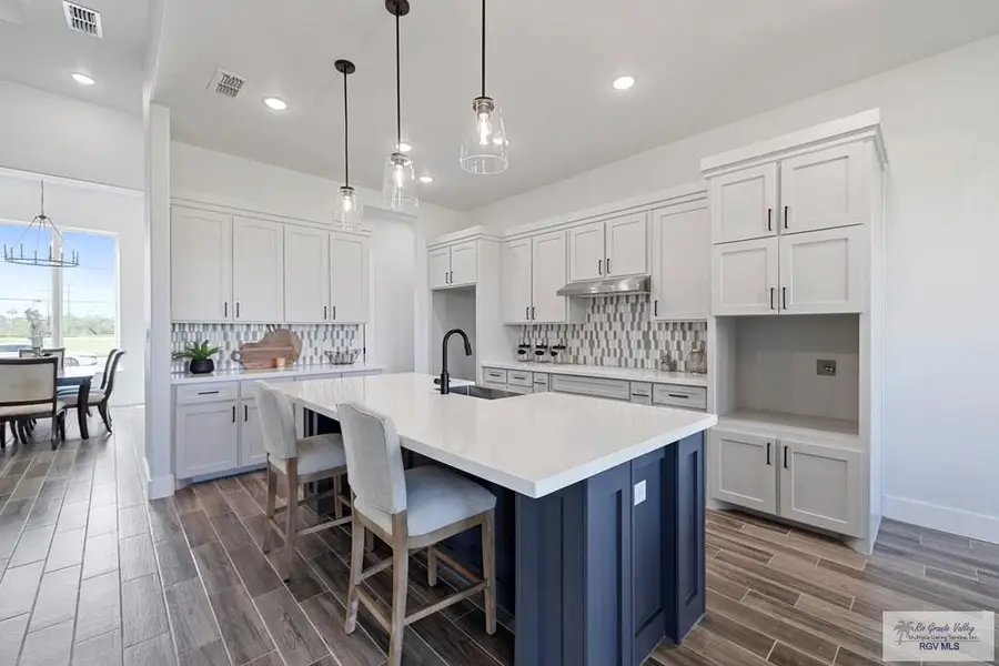 3518 Treasure Hills Blvd., Harlingen, TX 78550 - #3