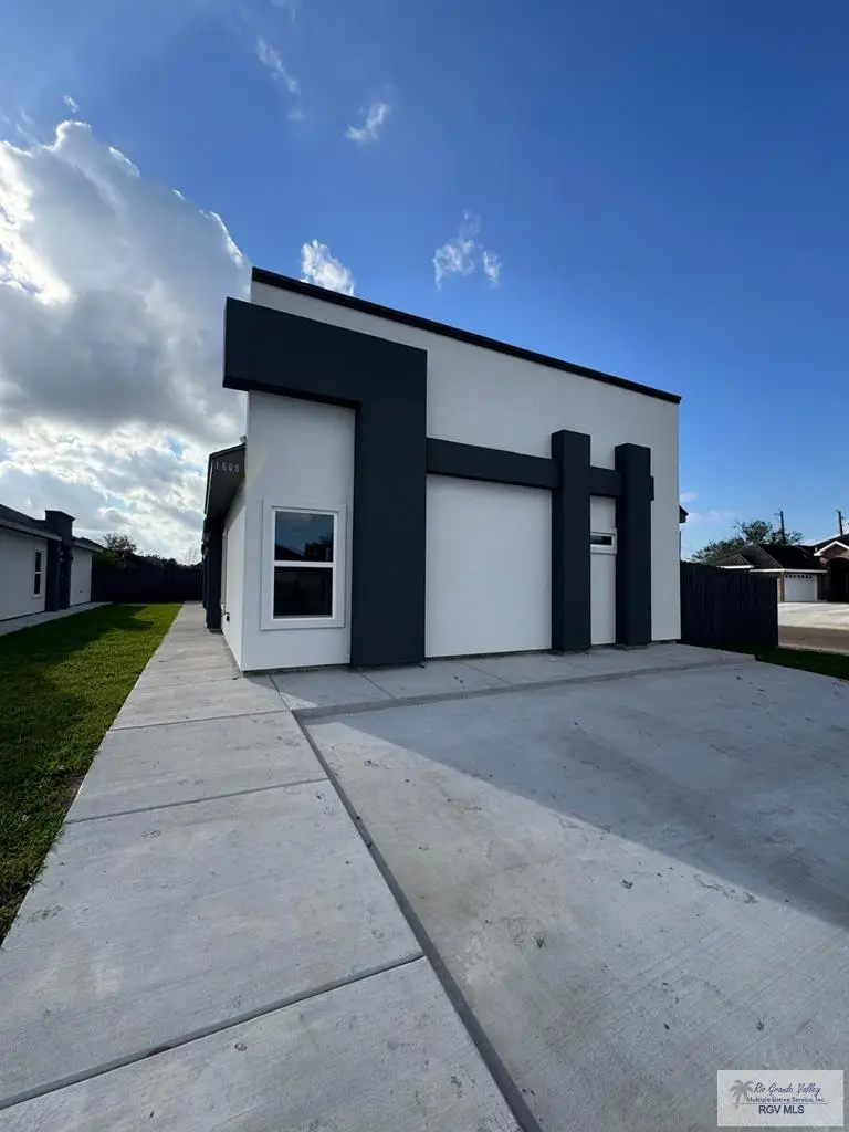 1724 Clinton St #15, Harlingen, TX 78550 - #1
