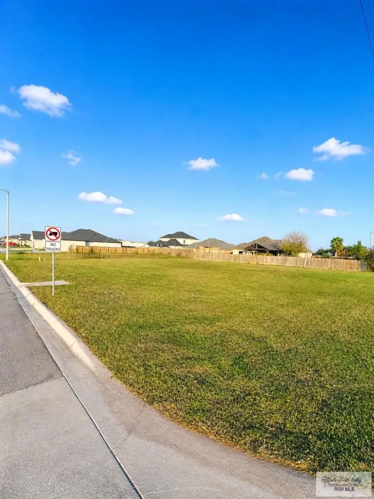 9000 New Orleans Ct., Los Fresnos, TX 78566 - #2