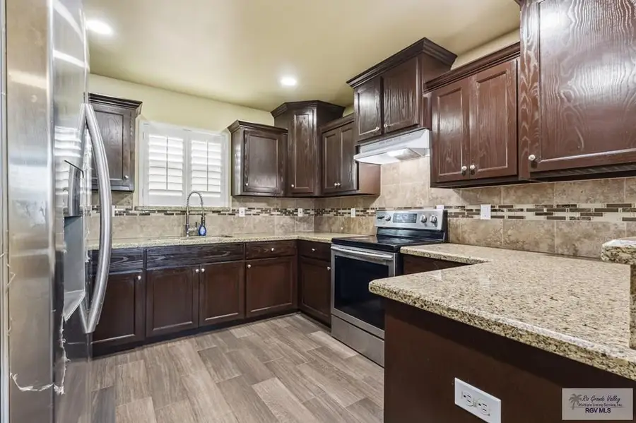 1219 W Stensbo Ave, Alamo, TX 78516 - #2