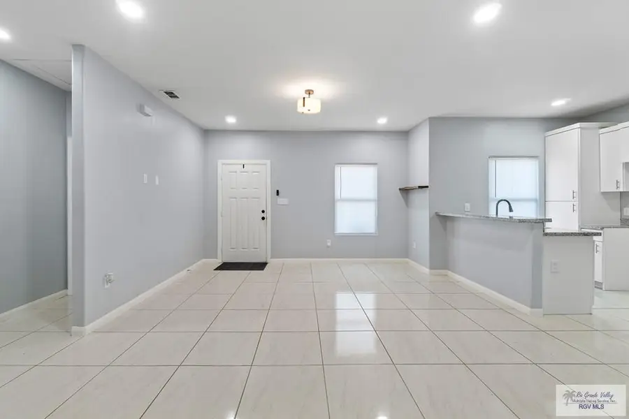 2810 Rita Flores Memorial Dr, San Benito, TX 78586 - #3