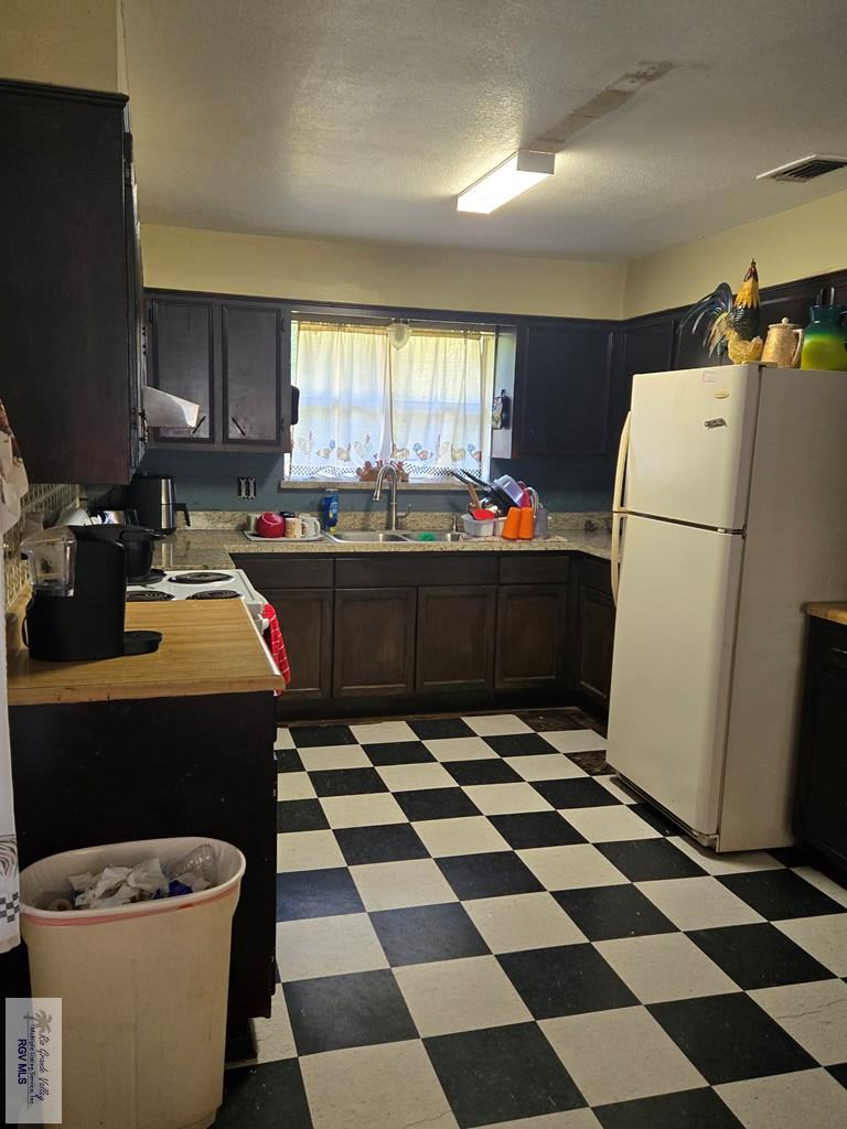 6670 Dockberry Rd, Brownsville, TX 78521 - #2