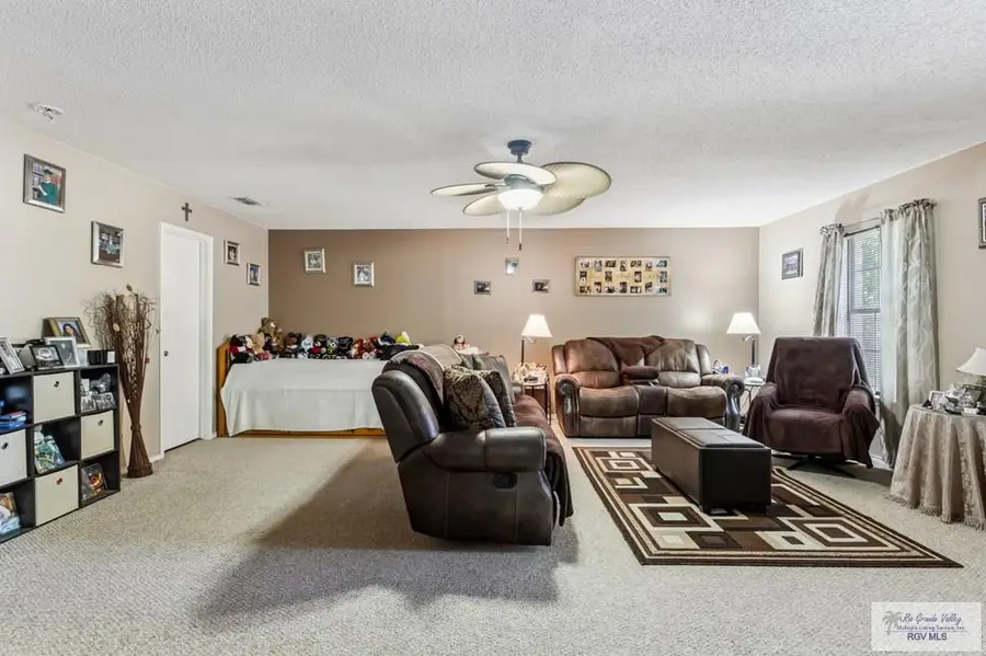 3613 Blue Bird Ln, McAllen, TX 78504 - #3