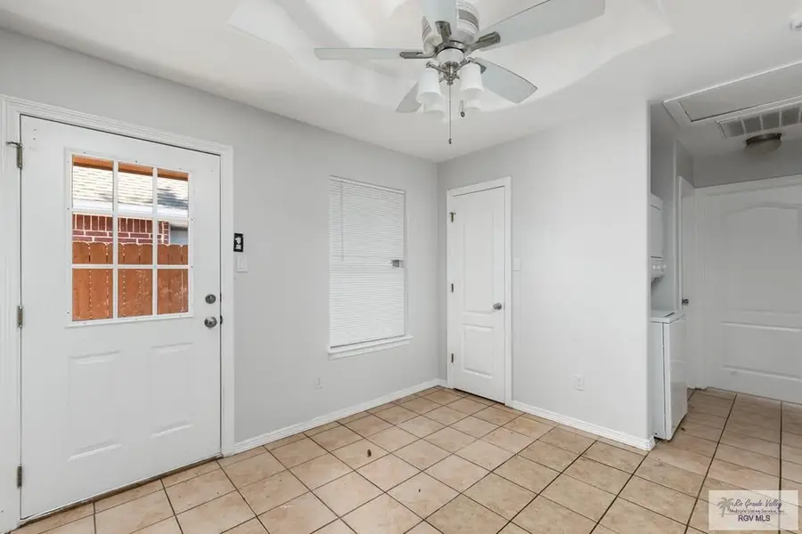 933 English Ave, Edinburg, TX 78541 - #3