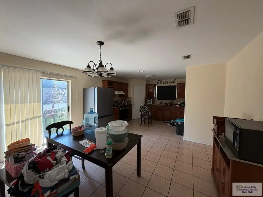 2473 Frankfurt St., Brownsville, TX 78520 - #2