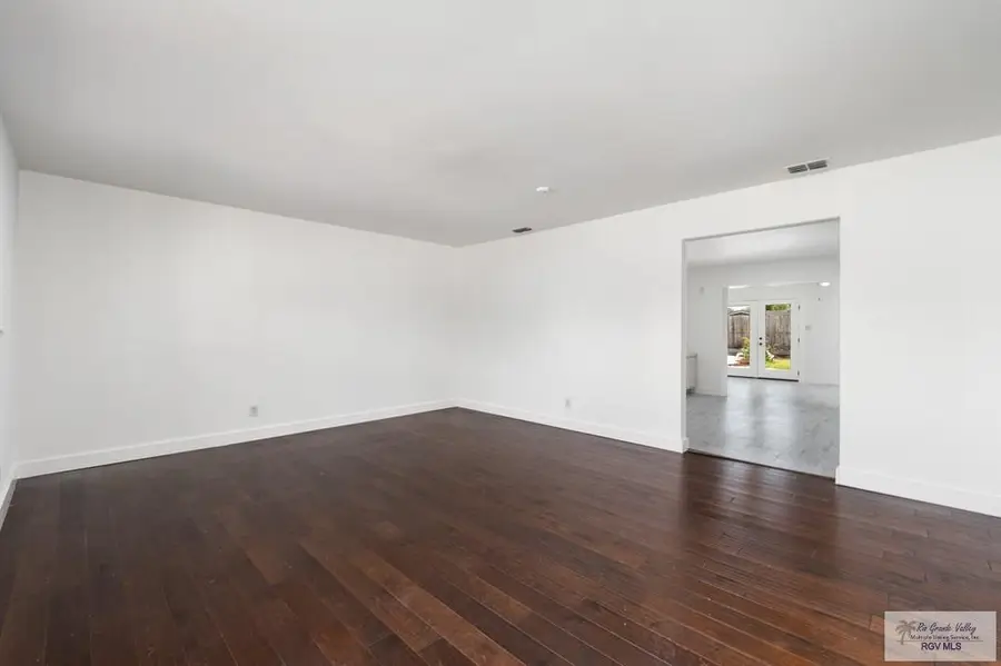 1114 E Crockett Ave., Harlingen, TX 78550 - #3