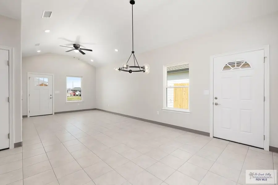2418 N Valley Circle, La Feria, TX 78559 - #3
