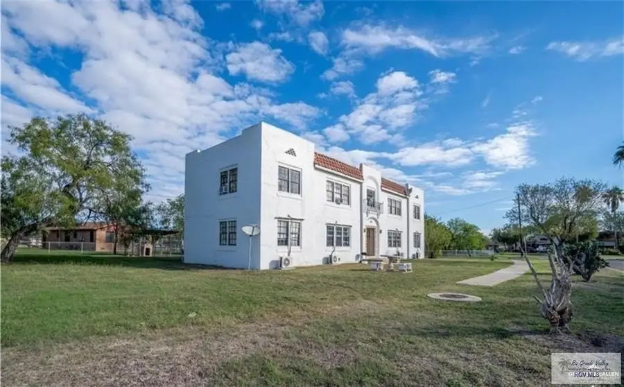 284 Corona Crescent Cir., San Benito, TX 78586 - #2
